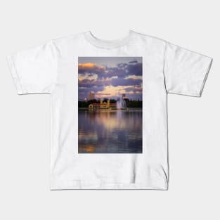 Sunrise in City Park Kids T-Shirt